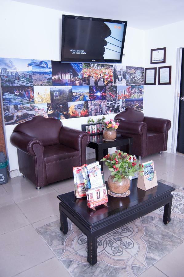 Hotel Recuerdos Del Estadio Medellín Kültér fotó